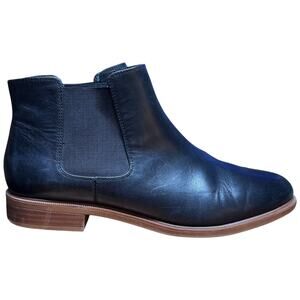 CLARKS Taylor Shine Women's 9.5M Black Leather Chelsea Boot Gussets Pull On